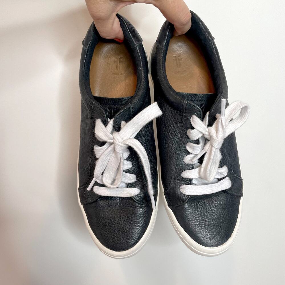 Frye Black Leather Shoes Low Top Sneakers Sz 6.5 Minimalist Quiet Luxury Capsule - Picture 2 of 7